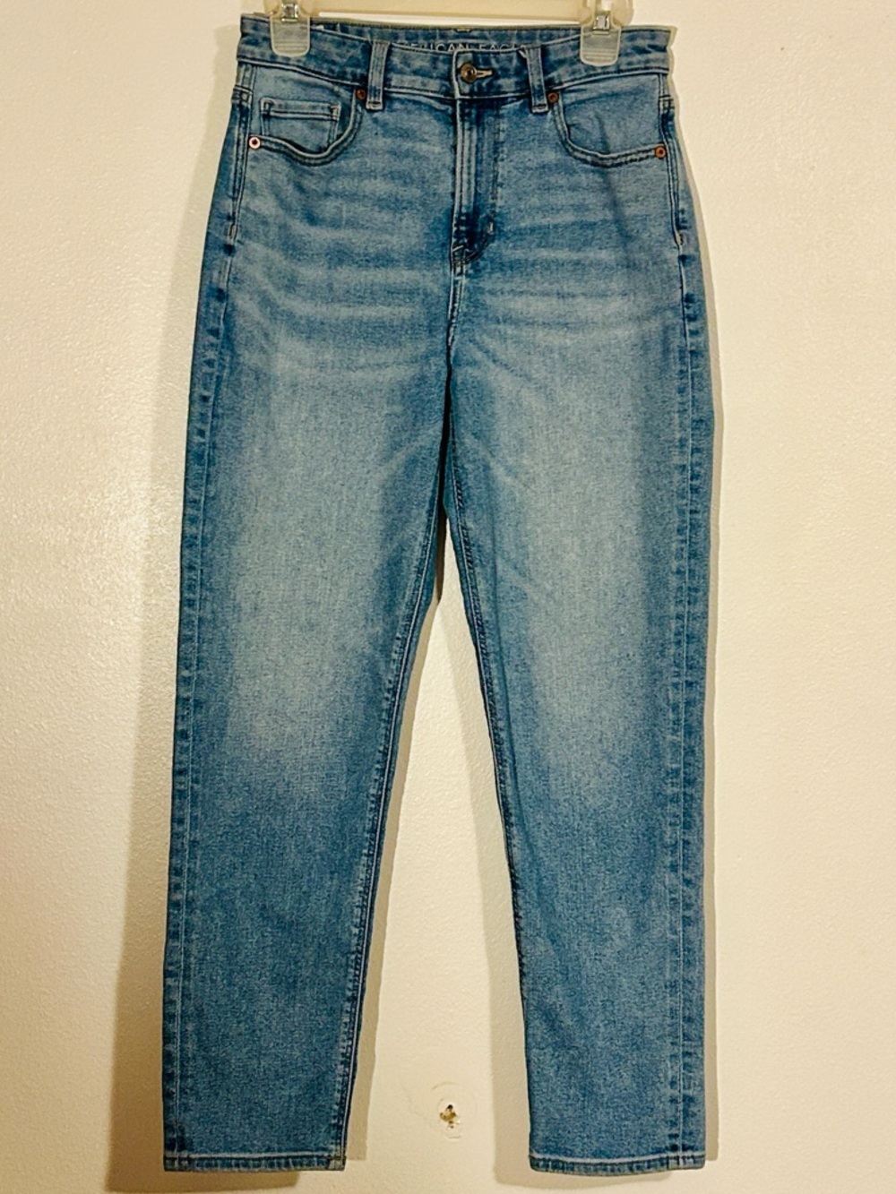 American Eagle High Rise Mom Jean